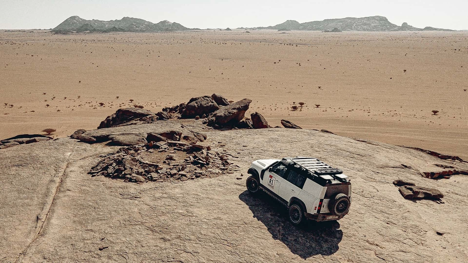 Land rover defender ricognizione dakar 2026 (7)